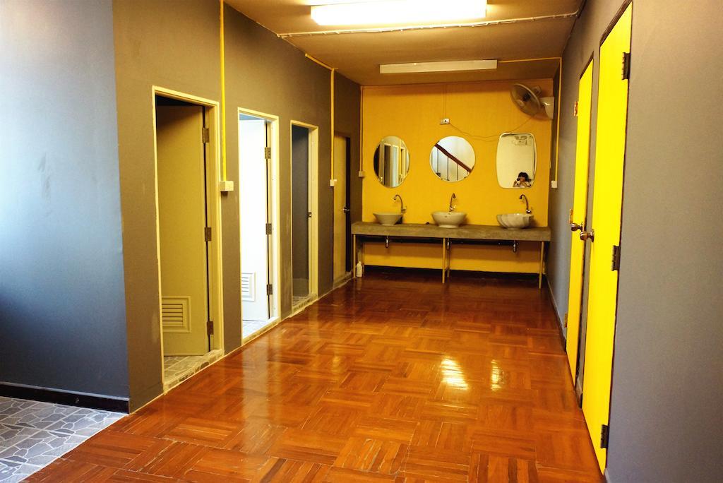 Ideer Hostel Bangkok Exterior photo